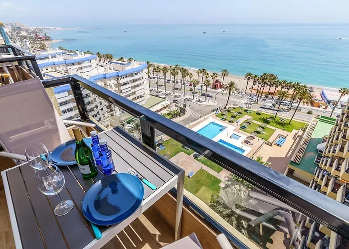 Amazing Views Beachfront Apartment With Swimming Pool